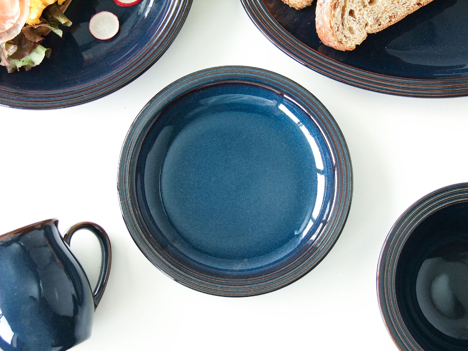 青い食器で簡単、おしゃれおうちカフェをオープン【みのさららオススメ】